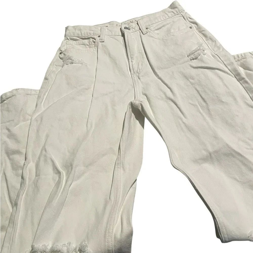 Arizona White Distressed Jeans highest rise skater jeans great condition size 7